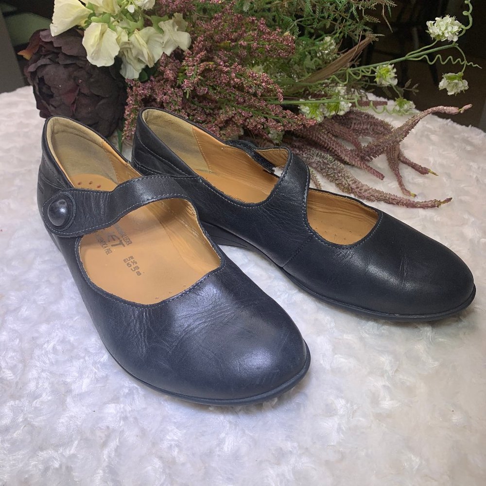 Mephisto Air-Jet Mary Janes Black sz 8